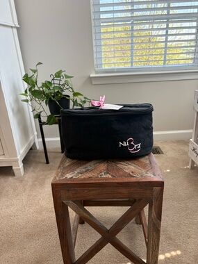 NuBra Travel Pack 2 Feather Lite and Cleanser in a Toiletry Bag, 38-40 Cup E